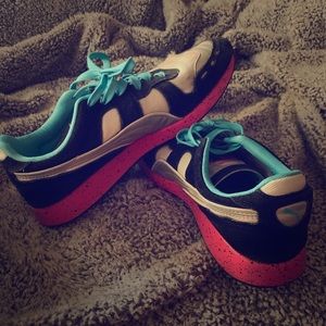 PUMA SNEAKERS MEN SIZE 9 1/5